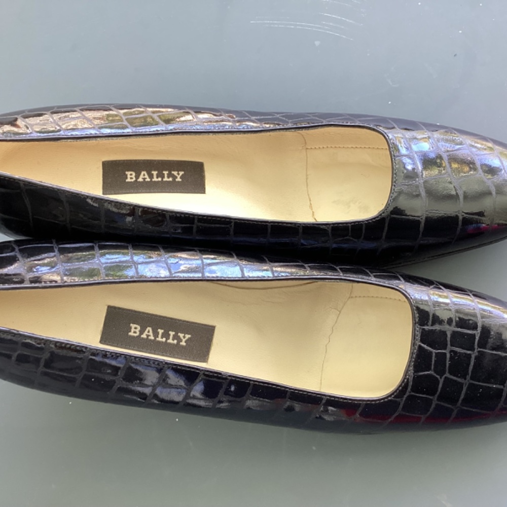Bally - Picture 2 of 6